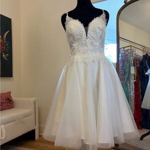 Elegant White Prom Dress